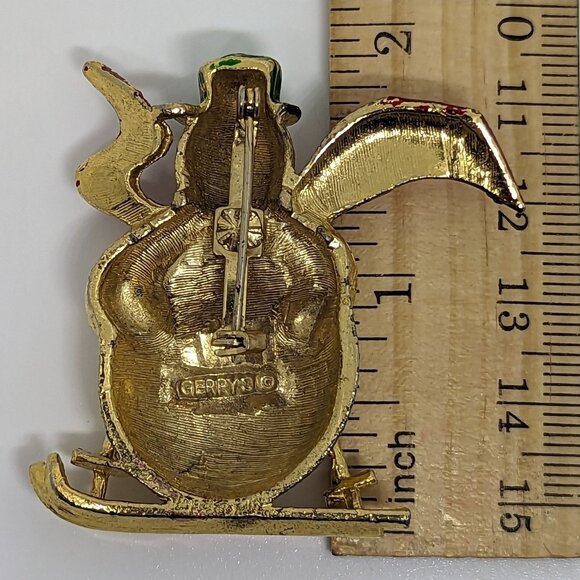 Vintage Gerrys Gold-Tone Snowman Skiing Brooch Red Scarf & Green Hat Winter Pin - Picture 2 of 3
